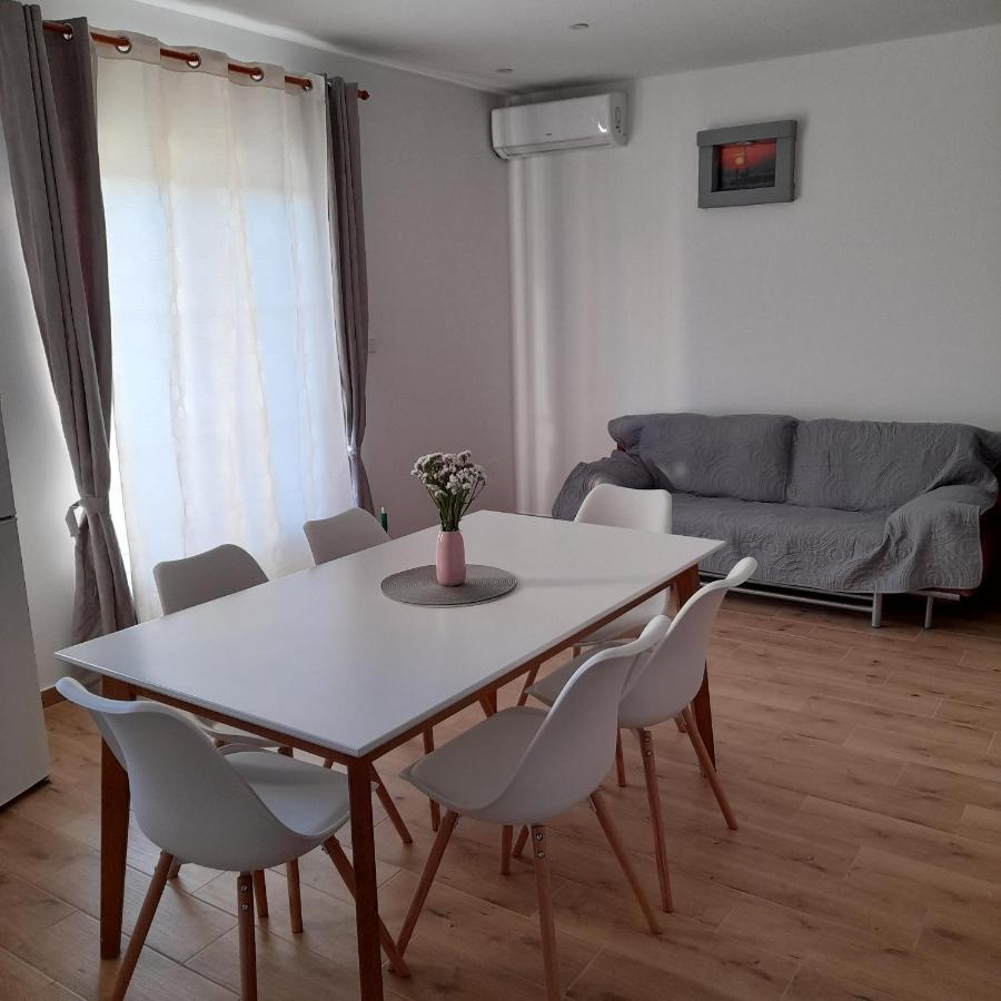 Apartments Filipovic Biograd Na Moru Eksteriør bilde