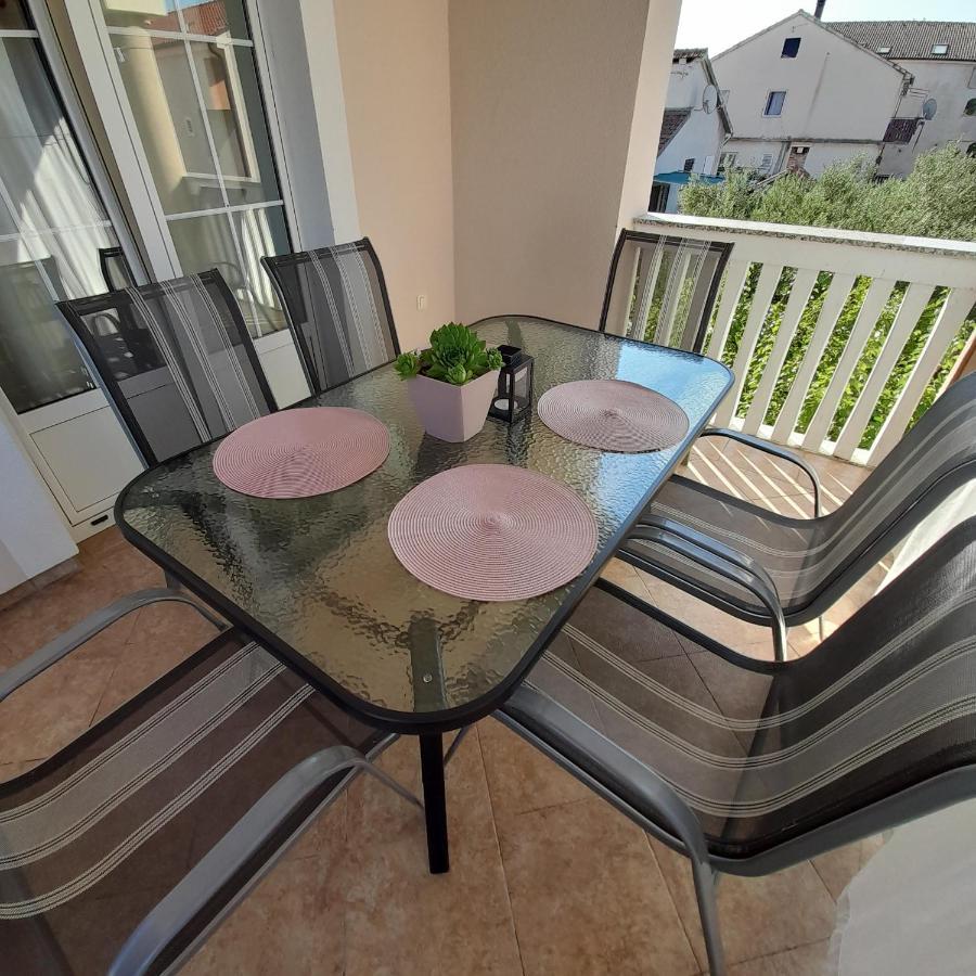 Apartments Filipovic Biograd Na Moru Eksteriør bilde