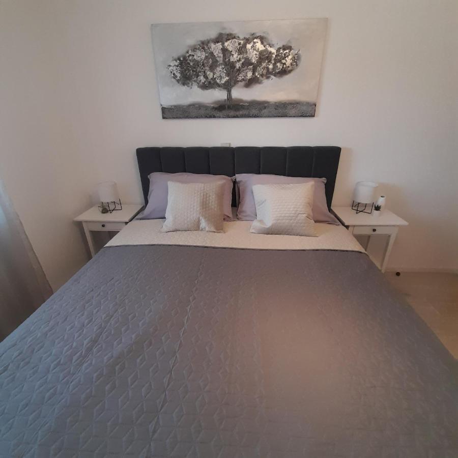 Apartments Filipovic Biograd Na Moru Eksteriør bilde