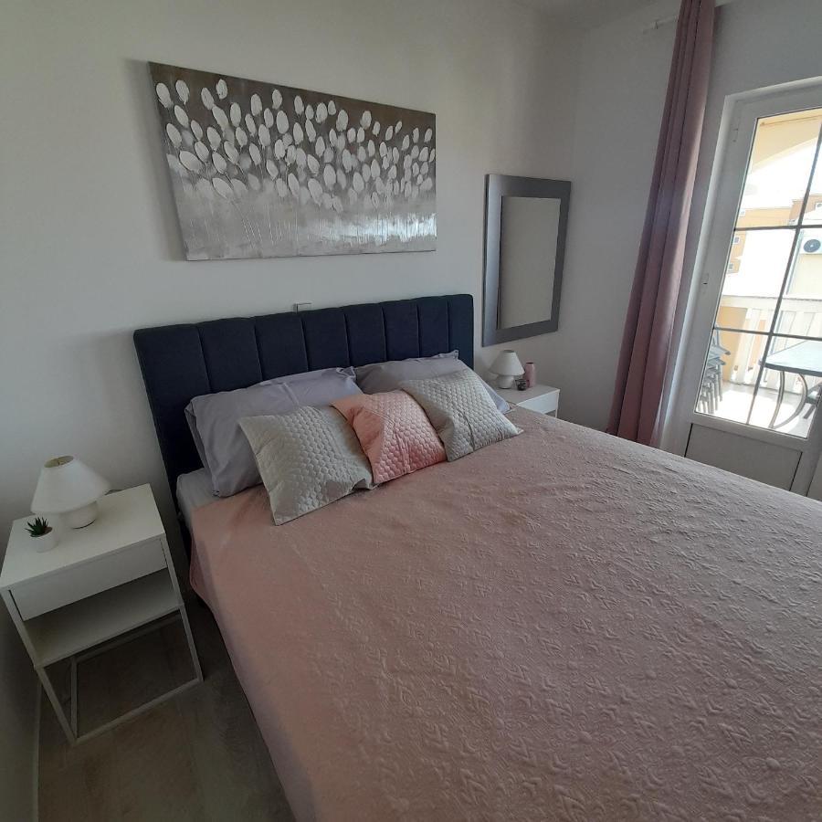 Apartments Filipovic Biograd Na Moru Eksteriør bilde