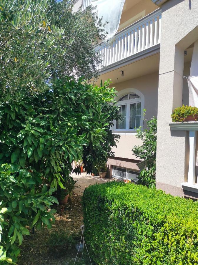 Apartments Filipovic Biograd Na Moru Eksteriør bilde