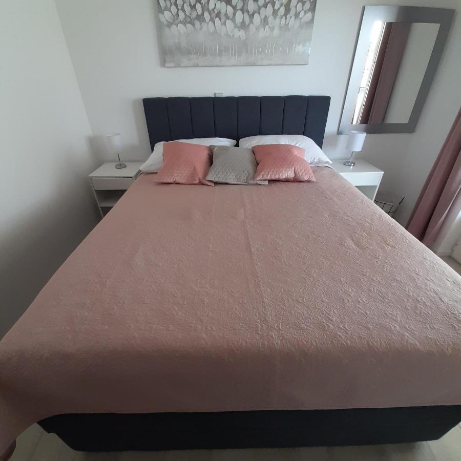 Apartments Filipovic Biograd Na Moru Eksteriør bilde