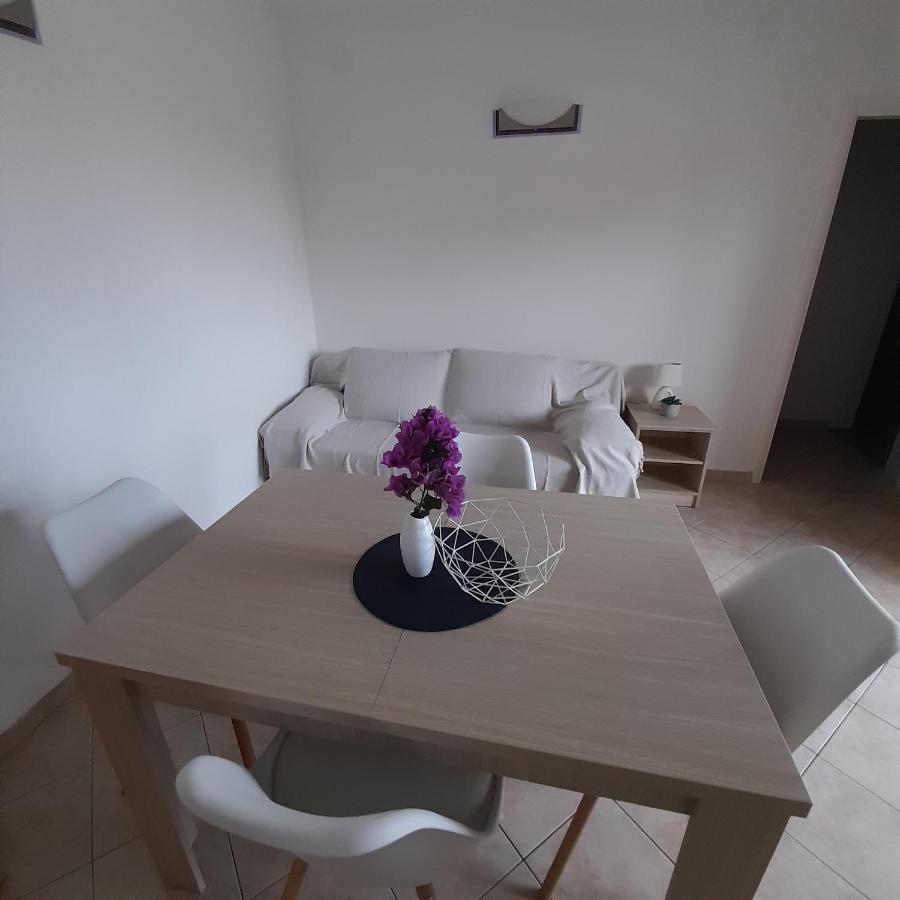 Apartments Filipovic Biograd Na Moru Eksteriør bilde