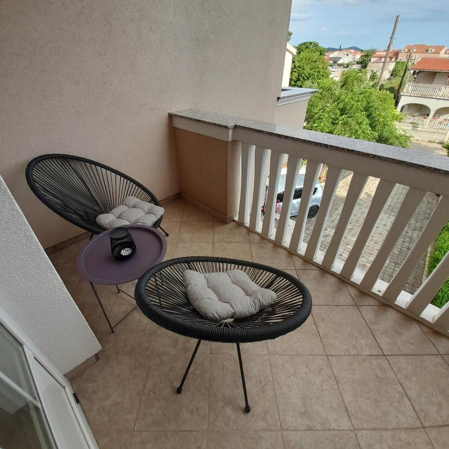 Apartments Filipovic Biograd Na Moru Eksteriør bilde