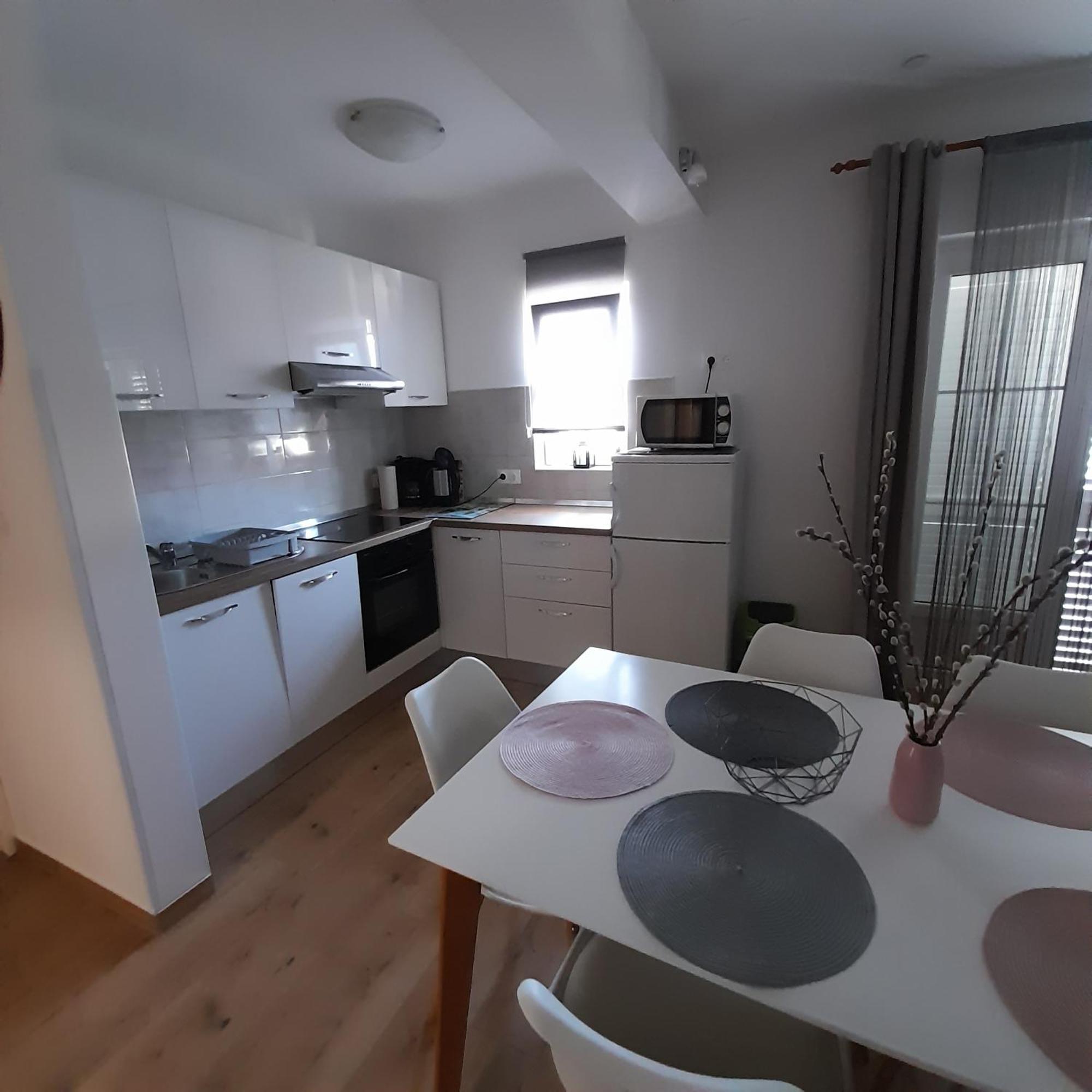 Apartments Filipovic Biograd Na Moru Eksteriør bilde